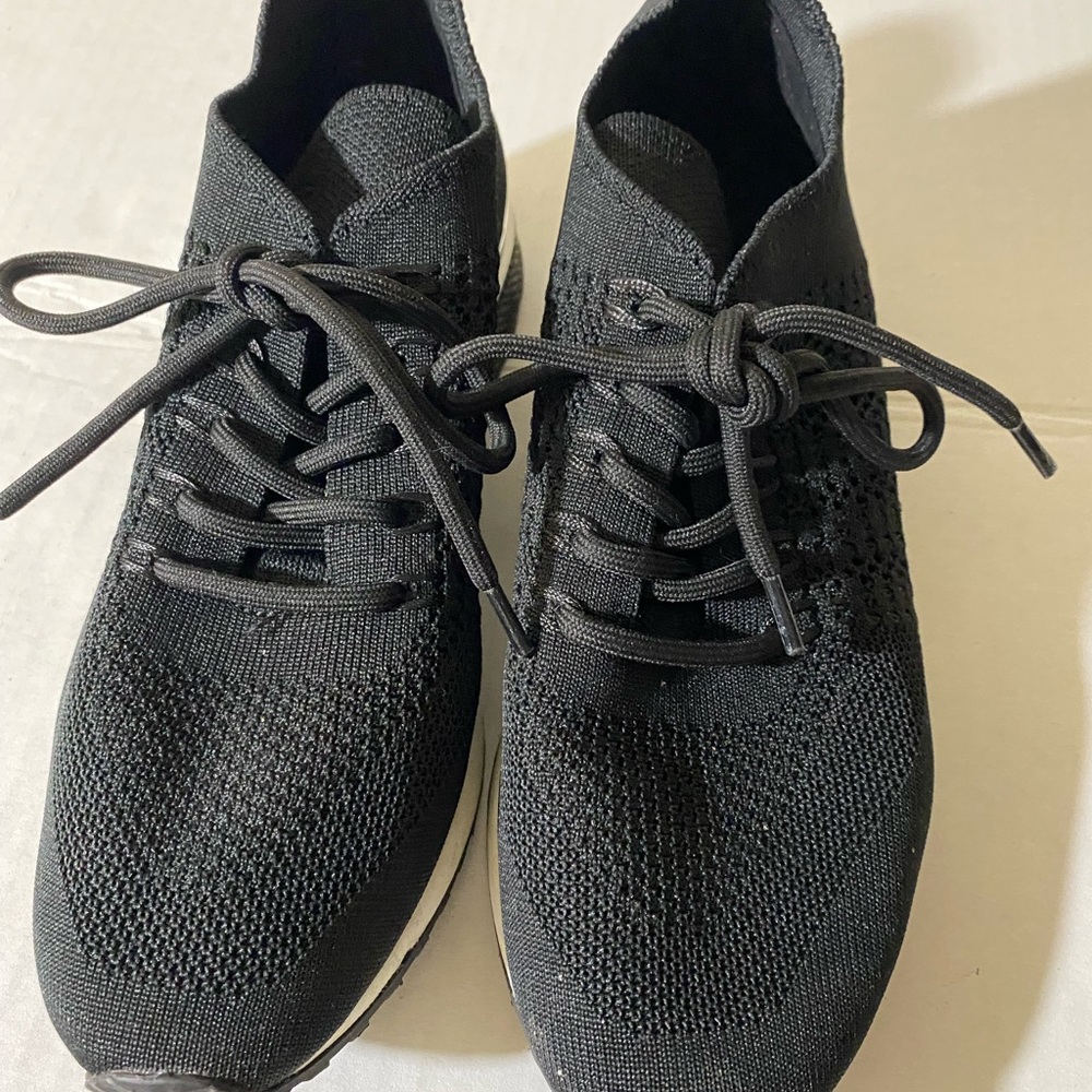 14th & Union Sneaker. Black  with White Soul. Silver Trim. Size 8
